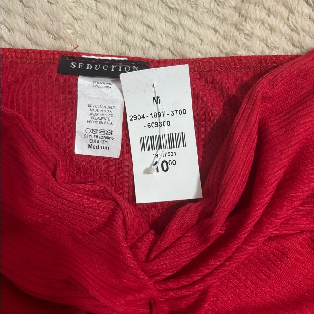 Red Top - Picture 3 of 3